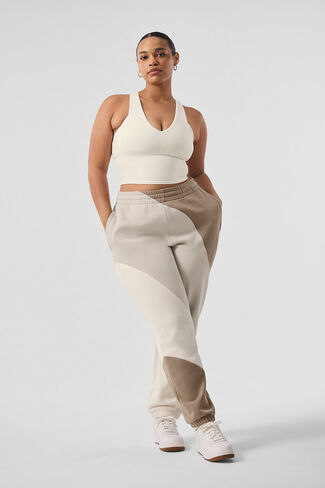 Alo Yoga Make Waves Sweatpant - Ivory/Bone/Gravel in Kuwait