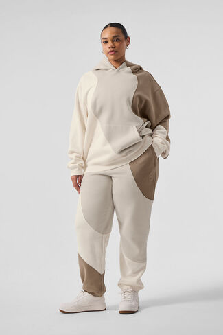 سترة Alo Yoga Make Waves - عاجي/عظم/حصى in Kuwait