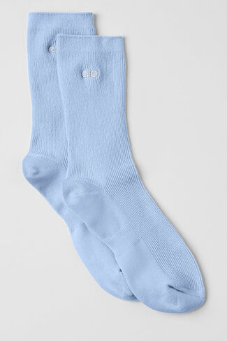 Alo Yoga Unisex Half-Crew Understated Sock - Seashell Blue in Saudi Arabia