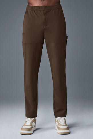 Alo Yoga Co-Op Carpenter Track Pant - Espresso in Kuwait