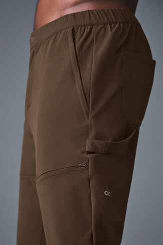 Alo Yoga Co-Op Carpenter Track Pant - Espresso in Kuwait
