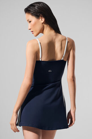 فستان Alo Yoga Airbrush الانسيابي - كحلي/عاجي in Kuwait