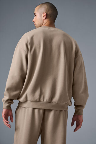 بلوفر Alo Yoga Accolade برقبة دائرية - حصى in Kuwait