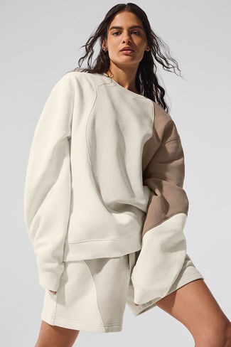 بلوفر Alo Yoga Make Waves برقبة دائرية - عاجي/عظمة/حصى in Kuwait