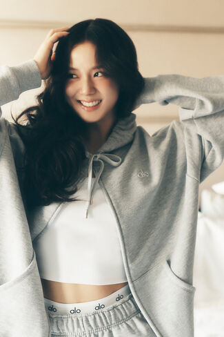 هودي Alo Yoga Accolade بسحاب كامل - رمادي رياضي منقط in Kuwait