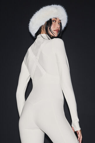 كم طويل من Alo Yoga Airlift Winter Warm Ski Time - عاجي in Kuwait