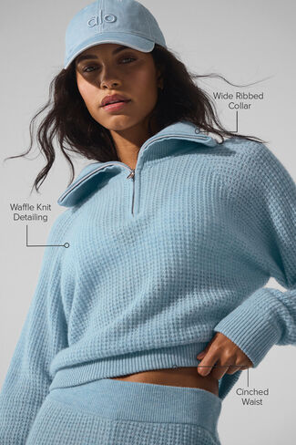 بلوفر Alo Yoga Cashmere Plush Waffle 1/4 بسحاب - أزرق سماوي منقط in Kuwait