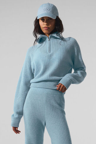 بلوفر Alo Yoga Cashmere Plush Waffle 1/4 بسحاب - أزرق سماوي منقط in Kuwait