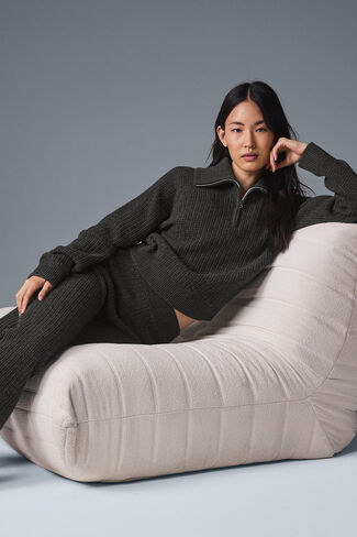 بنطلون وافل من القطيفة عالي الخصر من Alo Yoga Cashmere - رمادي داكن منقط in Kuwait