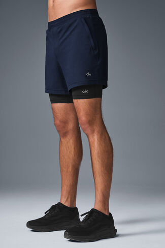 Alo Yoga Conquer React 2-In-1 Performance Short - Navy/Black in Saudi Arabia