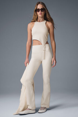 Alo Yoga Alosoft Ribbed Revelation Tank - Oat Milk in Saudi Arabia
