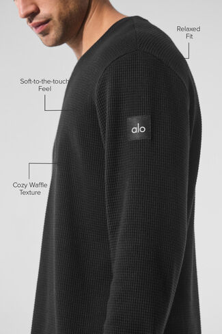 Alo Yoga Elevate Waffle Long Sleeve Crew - Black in Saudi Arabia
