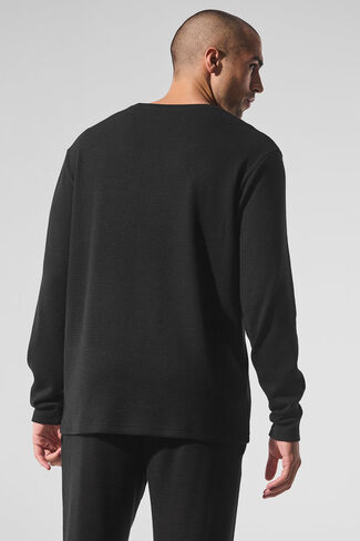 Alo Yoga Elevate Waffle Long Sleeve Crew - Black in Saudi Arabia