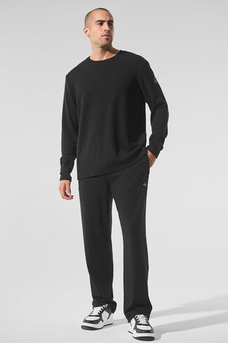 Alo Yoga Elevate Waffle Long Sleeve Crew - Black in Saudi Arabia