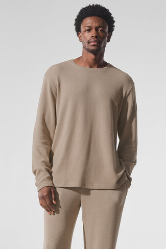 Alo Yoga Elevate Waffle Long Sleeve Crew - Gravel in Saudi Arabia