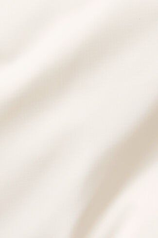 Alo Yoga Foxy Puffer Jacket - Ivory in Kuwait