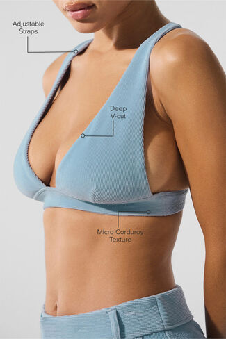 حمالة صدر Alo Yoga Micro Corduroy Dreamer - أزرق سماوي in Kuwait