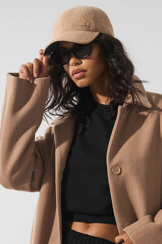 Alo Yoga Prestige Off-Duty Cap - Toasted Almond - Toasted Almond / One Size in Saudi Arabia