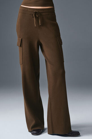 Alo Yoga Scholar Knit High-Waist Cargo Pant - Espresso in Kuwait