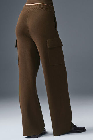 Alo Yoga Scholar Knit High-Waist Cargo Pant - Espresso in Kuwait
