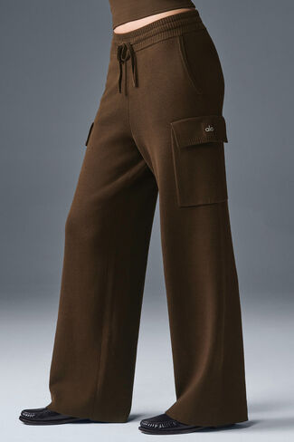 Alo Yoga Scholar Knit High-Waist Cargo Pant - Espresso in Kuwait
