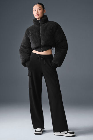 Alo Yoga Sherpa Main Act Corset Puffer - Black in Saudi Arabia
