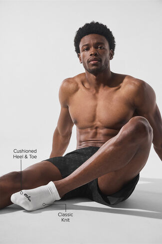 Alo Yoga Unisex Street Sock - Black/White in Saudi Arabia