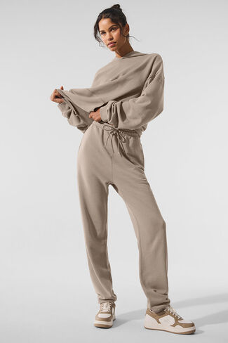 Alo Yoga Chill Vintage Wash Sweatpant - Gravel Wash in Saudi Arabia