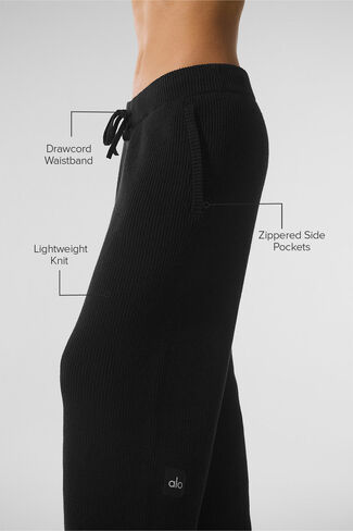 Alo Yoga Domain Rib Knit Sweatpant - Black in Saudi Arabia