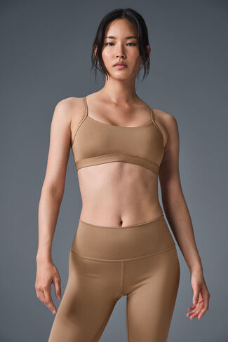 ألو يوجا إيرليفت حمالة الصدر - اللوز المحمص in Kuwait