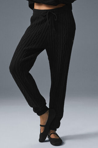 بنطال Alo Yoga Cable Knit Winter Bliss - أسود in Saudi Arabia