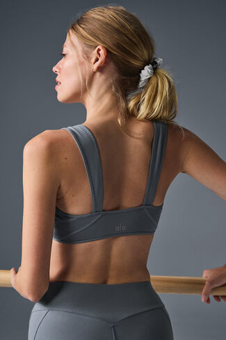 حمالة صدر Alo Yoga Alosoft Sunray - رمادي فولاذي/رمادي in Kuwait