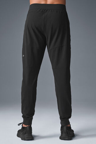 Alo Yoga Co-Op Pant (Long) - Black in Saudi Arabia