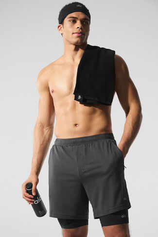 Alo Yoga Conquer React 2-In-1 Performance Short - Anthracite/Black in Saudi Arabia