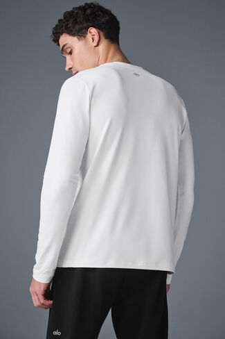 Alo Yoga Conquer Reform Crewneck Long Sleeve - White in Saudi Arabia
