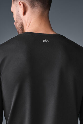 ألو يوجا كونكر ريفورم بأكمام طويلة وياقة دائرية - أسود in Kuwait