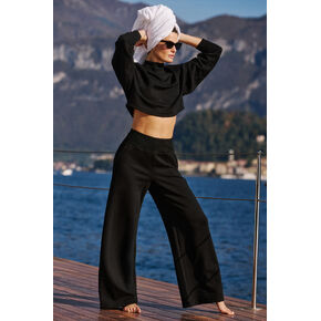 Alo Yoga Serenity بنطال رياضي بأرجل واسعة - أسود in Kuwait