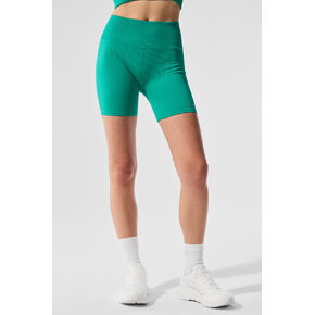 شورت Alo Yoga 5 بوصة مضلع بدون خياطة المفضل - أخضر شجرة التنوب in Kuwait