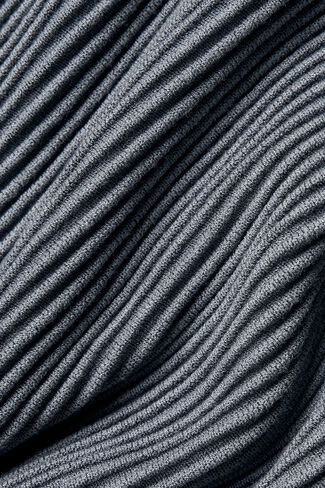 فستان قصير من Alo Yoga من قماش الدنيم - رمادي فولاذي/أنثراسايت in Kuwait