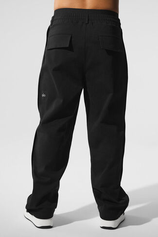 Alo Yoga Edition Sueded Straight Leg Pant - Black in Saudi Arabia
