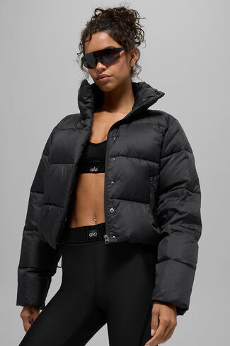 Alo Yoga Gold Rush Puffer - Black in Saudi Arabia