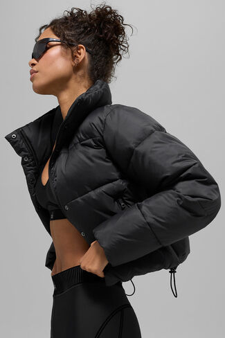 Alo Yoga Gold Rush Puffer - Black in Saudi Arabia