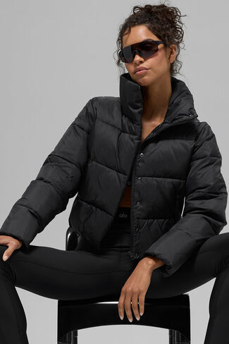 Alo Yoga Gold Rush Puffer - Black in Saudi Arabia