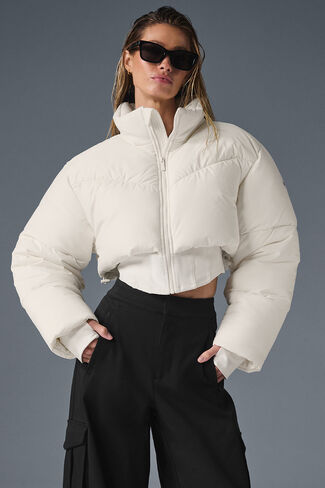 Alo Yoga Main Act Corset Puffer - Ivory/Ivory in Saudi Arabia