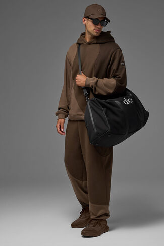 Alo Yoga Make Waves Sweatpant - Espresso Tonal in Saudi Arabia