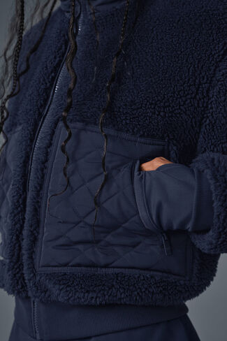 Alo Yoga Sherpa Edge Bomber - Navy in Saudi Arabia