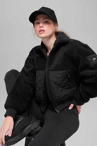 Alo Yoga Sherpa Edge Bomber - Black in Saudi Arabia
