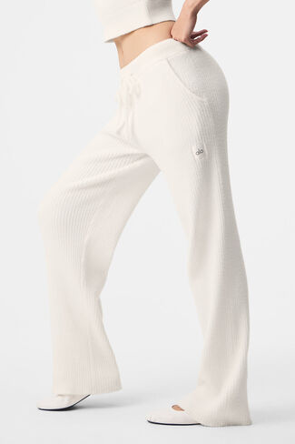 Alo Yoga Snuggle Up Sweater High-Waist Wide Leg Pant - Ivory in Saudi Arabia