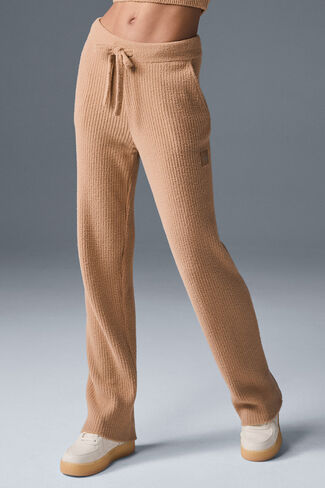 Alo Yoga Snuggle Up Sweater High-Waist Wide Leg Pant - Toasted Almond in Saudi Arabia