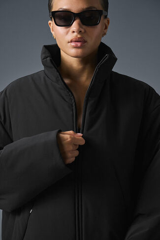 Alo Yoga Stretch Woven Notable Jacket - Black in Saudi Arabia